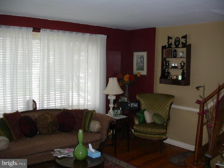 8322 Rodney Street Philadelphia, PA 19150 - Photo 3 of 13 Living Room