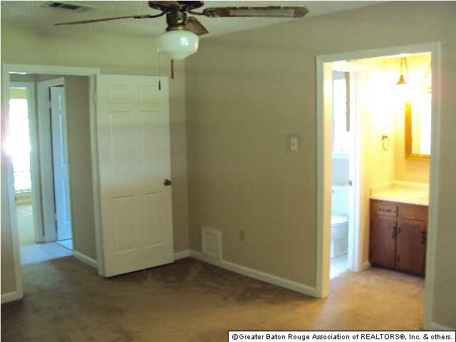 15414 Ferrell Avenue Baton Rouge, LA 70817 - Photo 11 of 12 Gallery Image 11