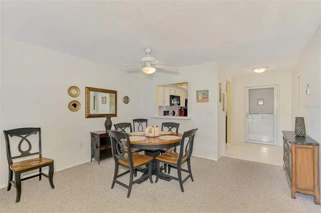 $215,000 | 340 3 Lakes Lane, Unit O, Venice, FL 34285