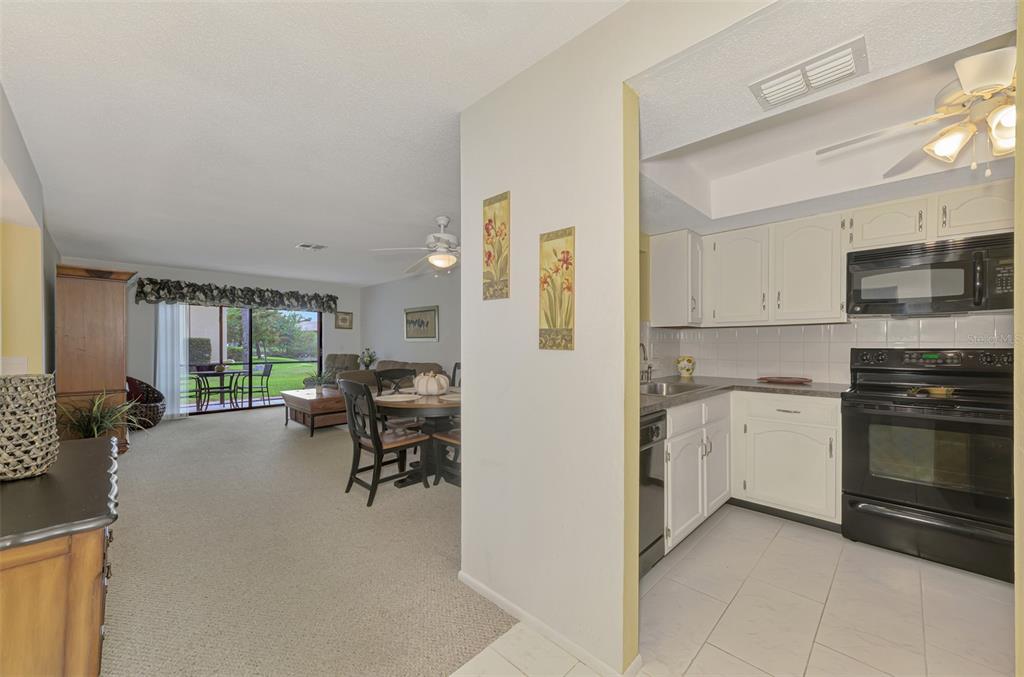 340 3 Lakes Lane, Unit O Venice, FL 34285 - Photo 8 of 54