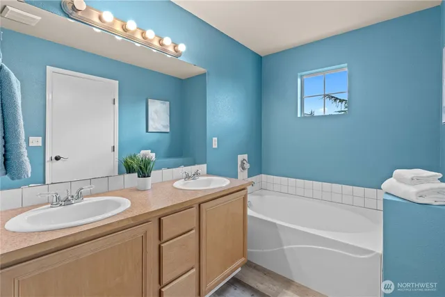 $650,000 | 16107 Southeast 255th Place, Covington, WA 98042