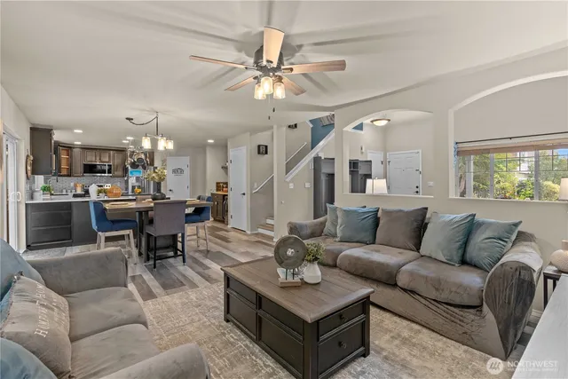 $650,000 | 16107 Southeast 255th Place, Covington, WA 98042