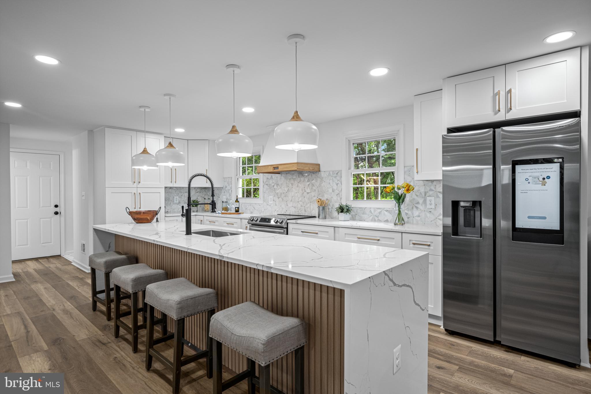 20816 Bell Bluff Road Gaithersburg, MD 20882 - Photo 11 of 55