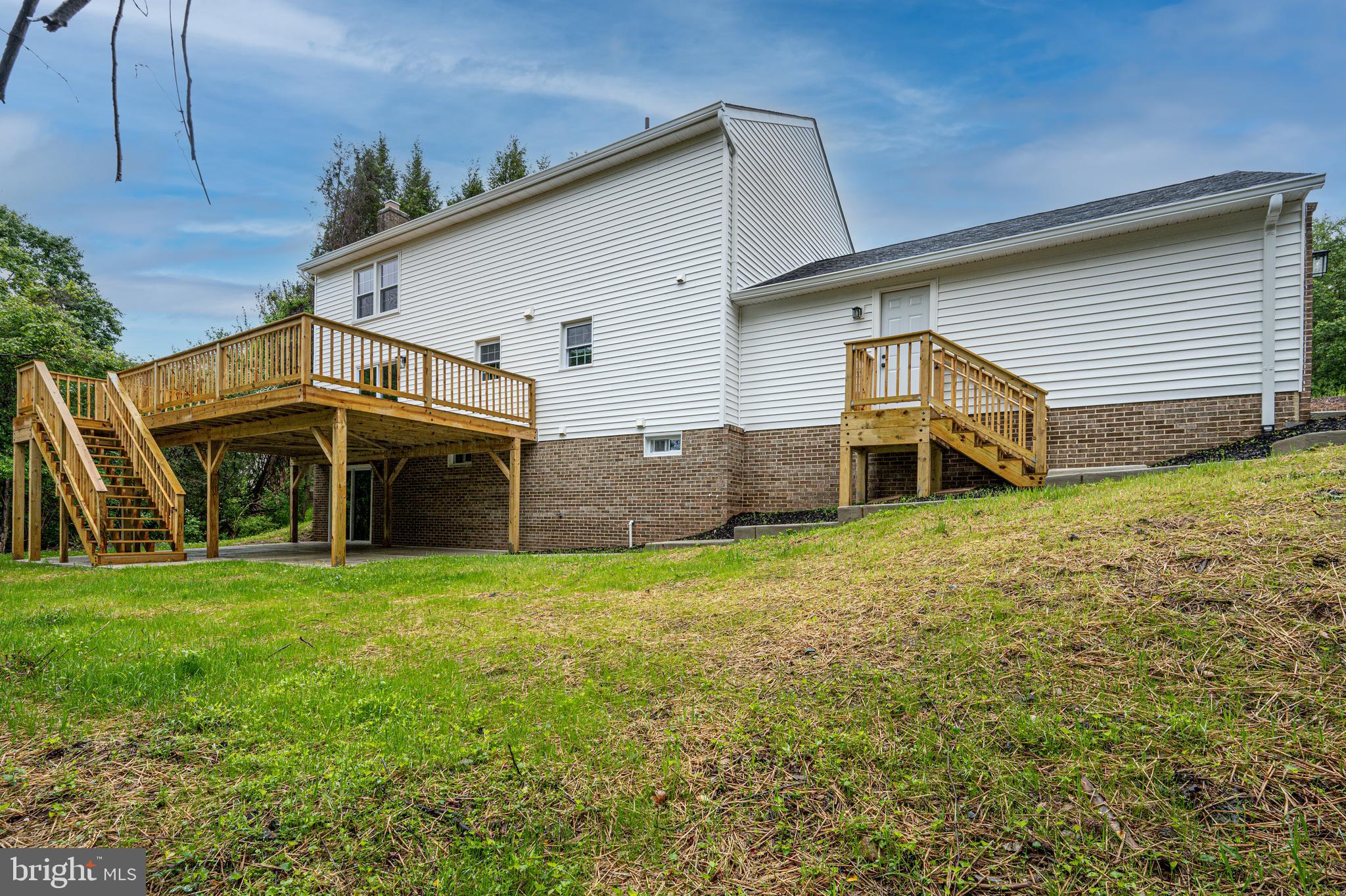 20816 Bell Bluff Road Gaithersburg, MD 20882 - Photo 43 of 55