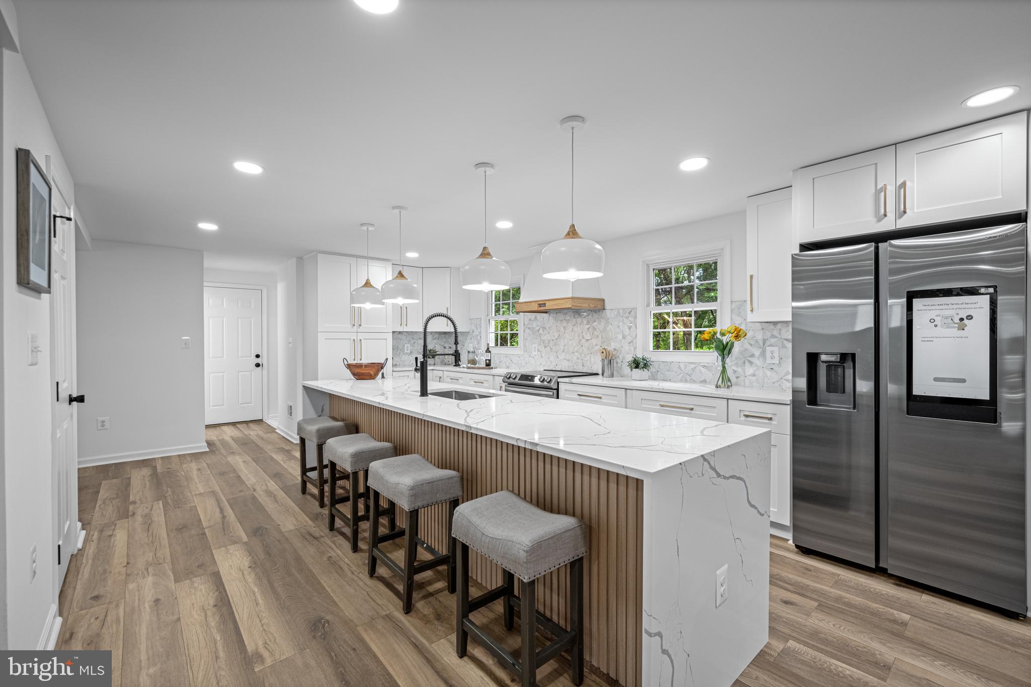 20816 Bell Bluff Road Gaithersburg, MD 20882 - Photo 10 of 55