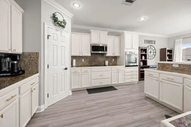 $375,000 | 6093 Waterford Lane, Sorrento, LA 70778