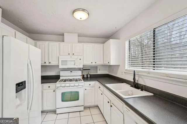 $353,000 | 564 Tate Creek Court, Acworth, GA 30102