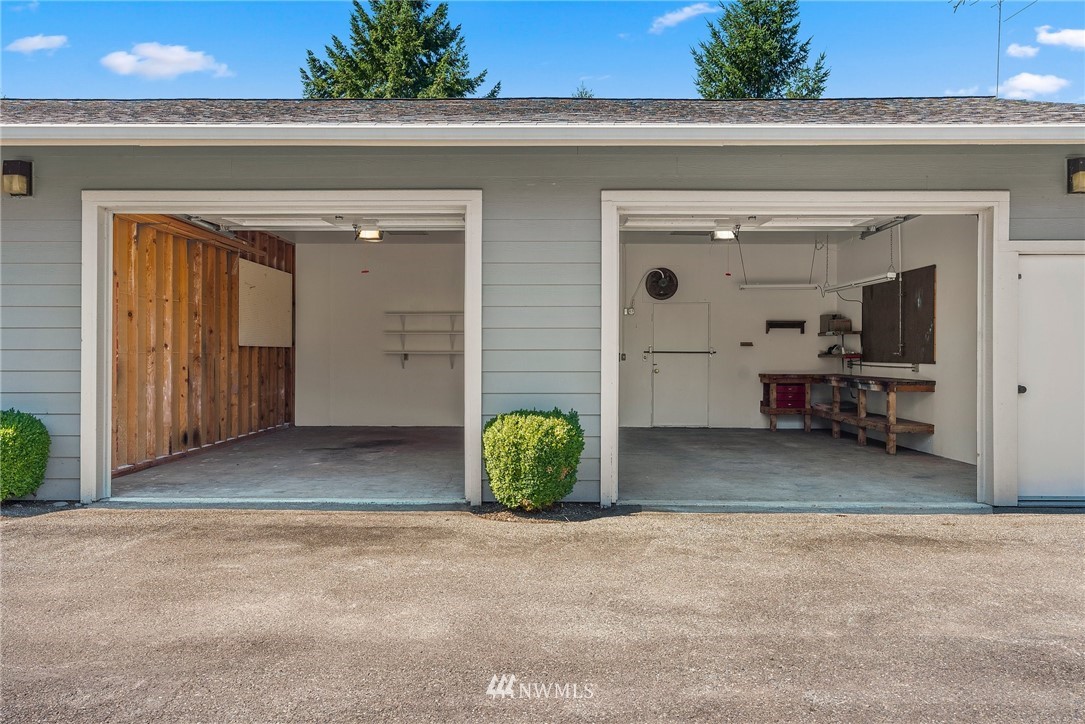 18741 Nutmeg Street Southwest Rochester, WA 98579 - Photo 32 of 39 a view of a garage