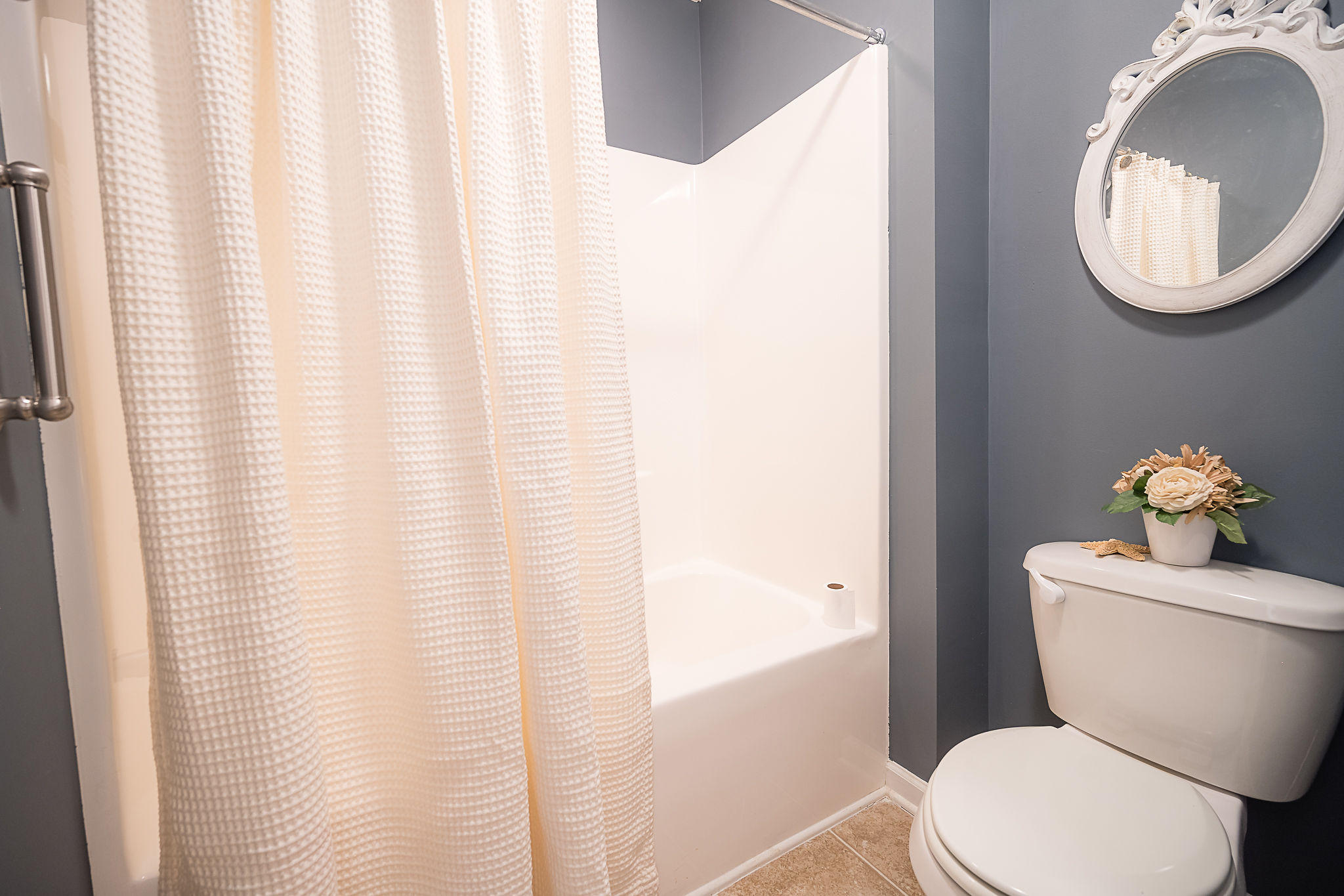 151 Royal Star Road Summerville, SC 29486 - Photo 22 of 54 Guest Bathroom