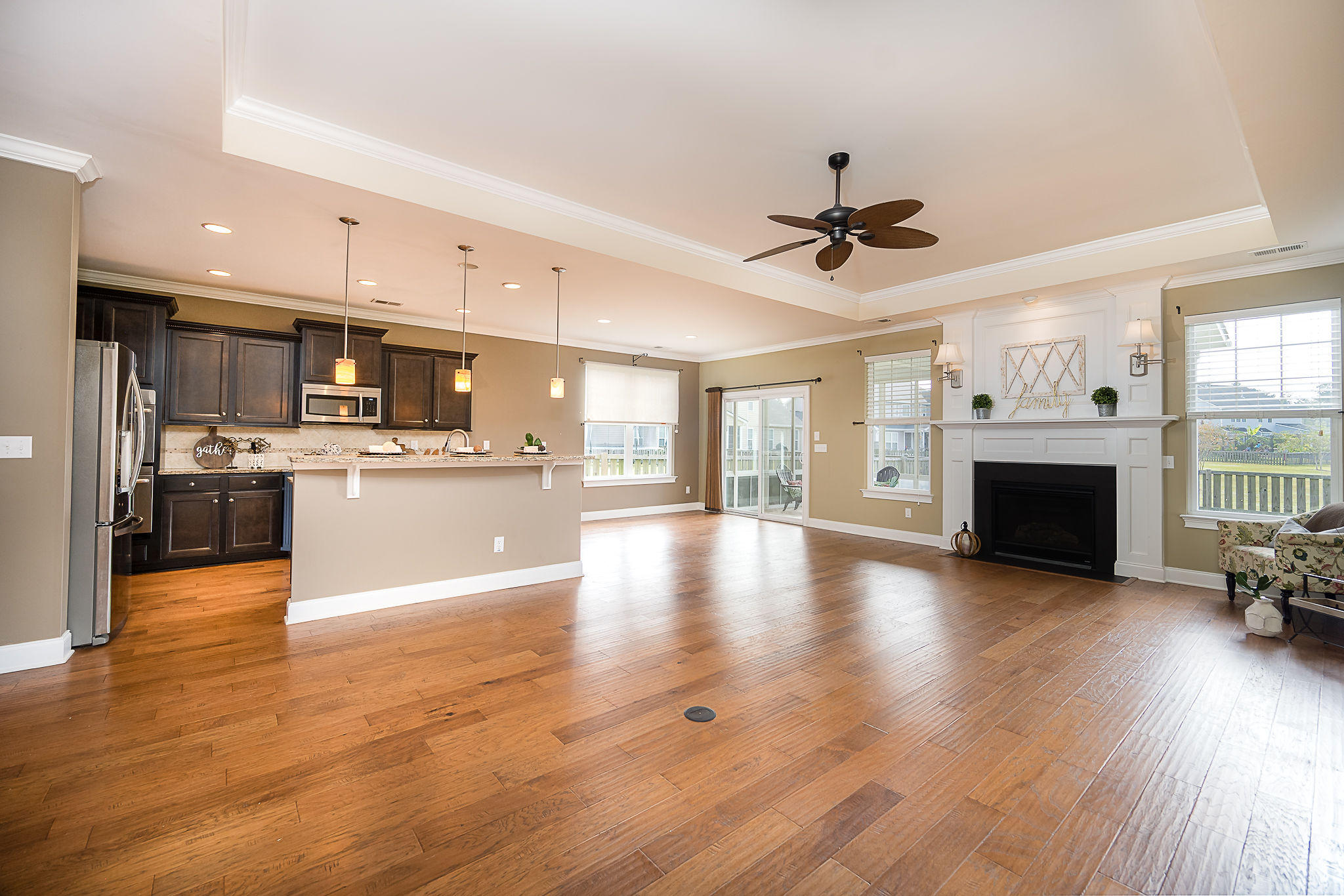 151 Royal Star Road Summerville, SC 29486 - Photo 7 of 54 Living Room