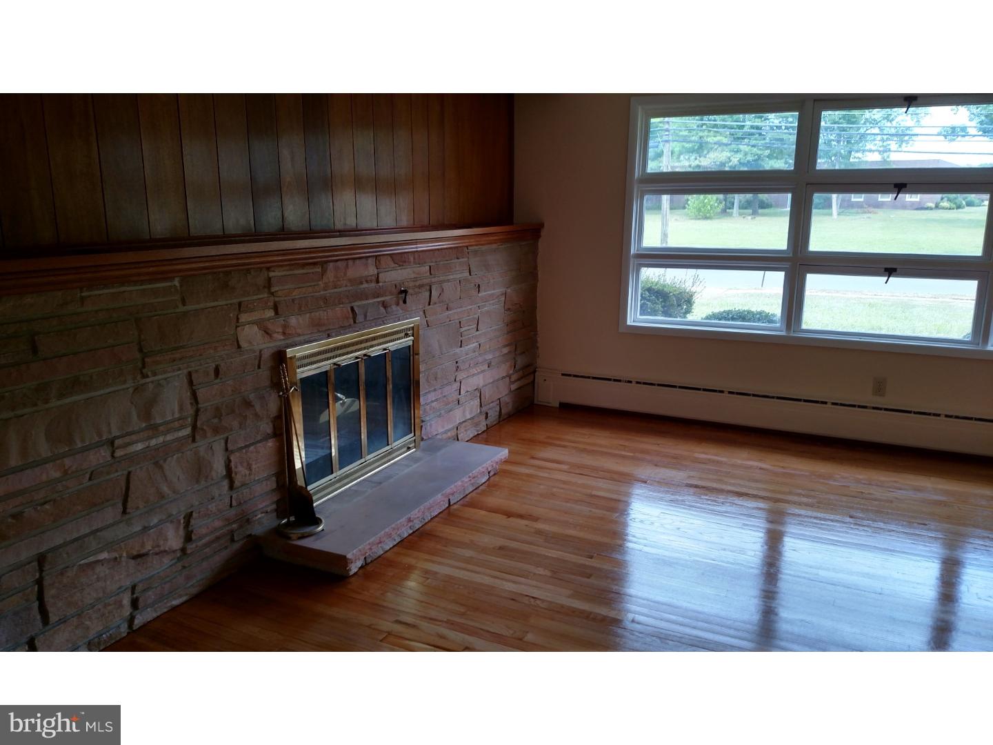 136 Bull Run Road Ewing, NJ 08638 - Photo 7 of 11