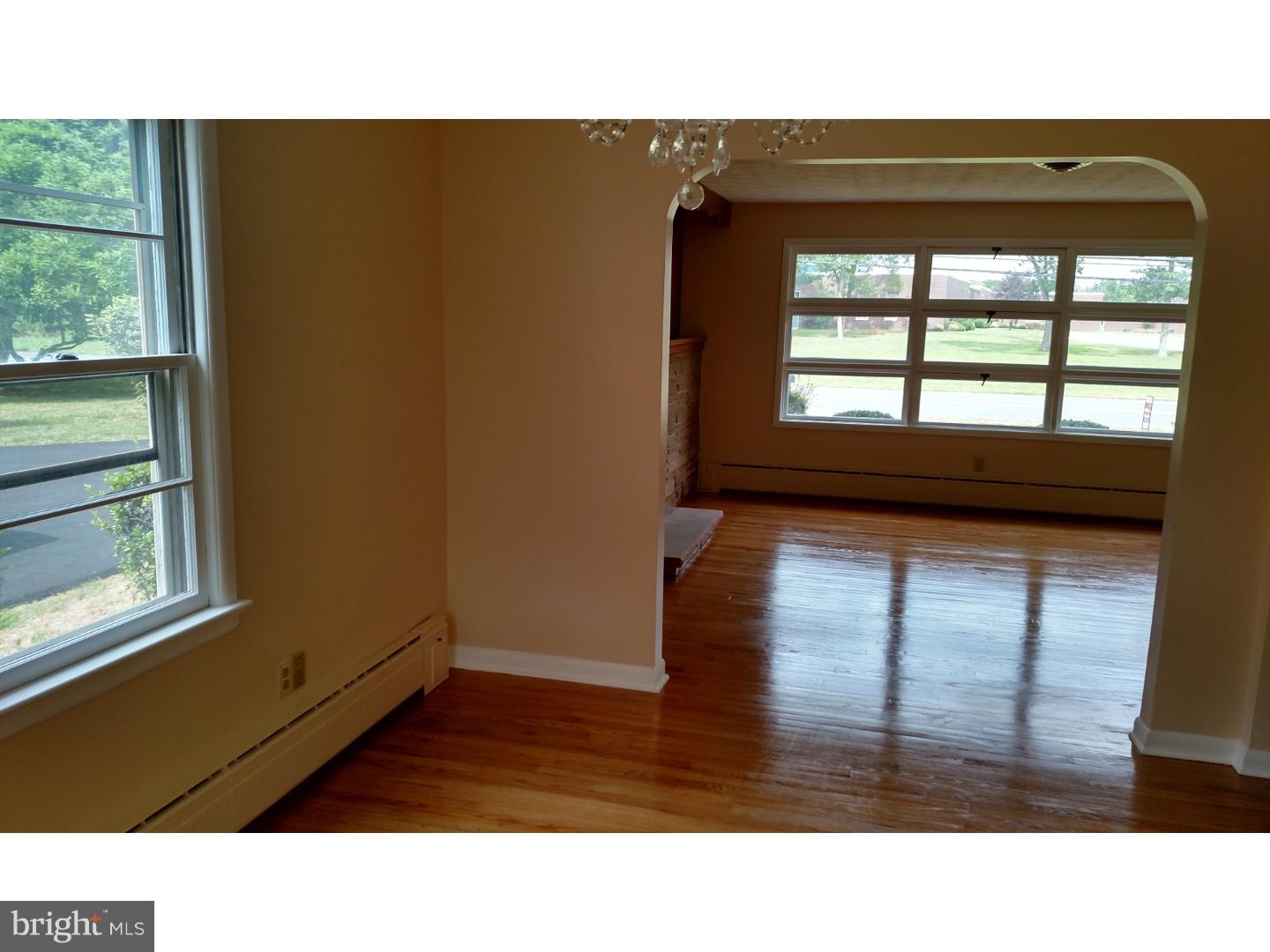 136 Bull Run Road Ewing, NJ 08638 - Photo 9 of 11