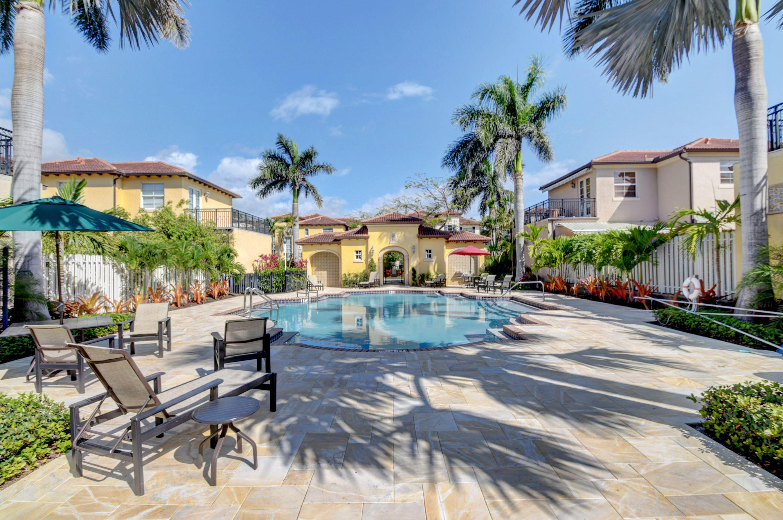49 Via Floresta Drive Boca Raton, FL 33487 - Photo 20 of 21 Pool are