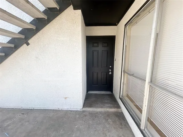 $1,195 | 1401 Old Bardwell Road, Unit B, Ennis, TX 75119