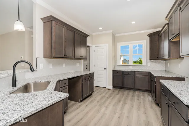 $334,900 | 134 Royal Avenue, Selma, NC 27576