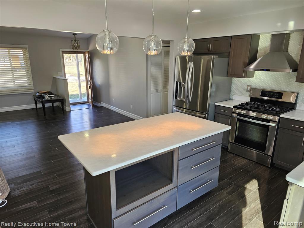 2458 Lindell Road Sterling Heights, MI 48310 - Photo 6 of 20
