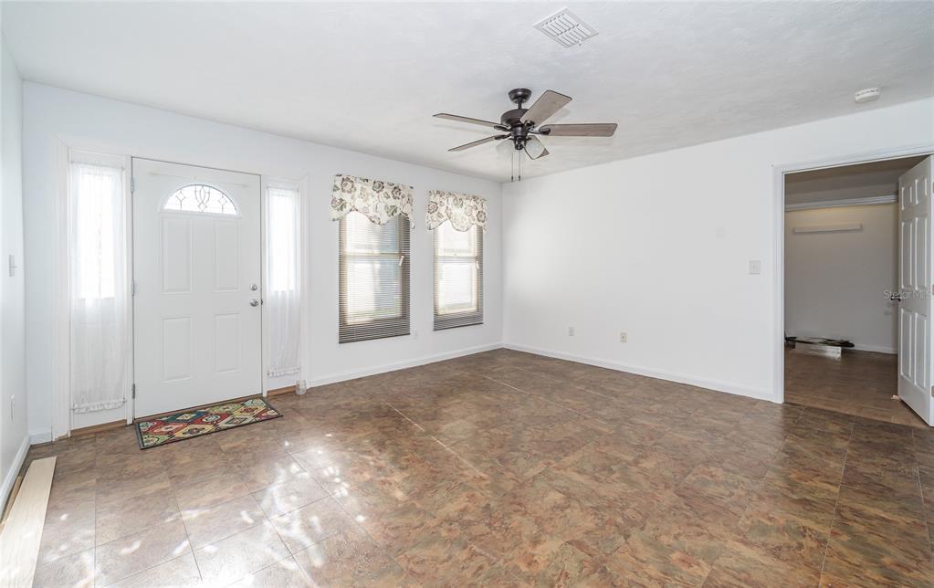 16172 Chancas Street Brooksville, FL 34604 - Photo 10 of 28 Gallery Image 10