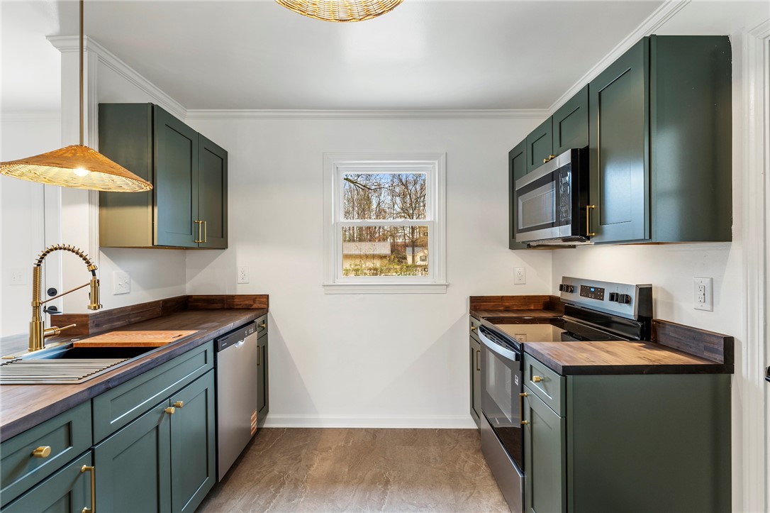 407 Mapleton Drive Greenville, SC 29607 - Photo 15 of 33