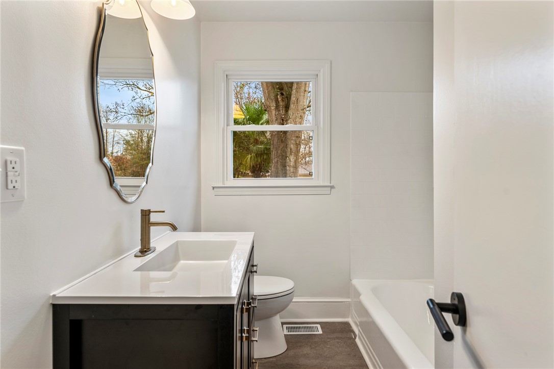 407 Mapleton Drive Greenville, SC 29607 - Photo 24 of 33