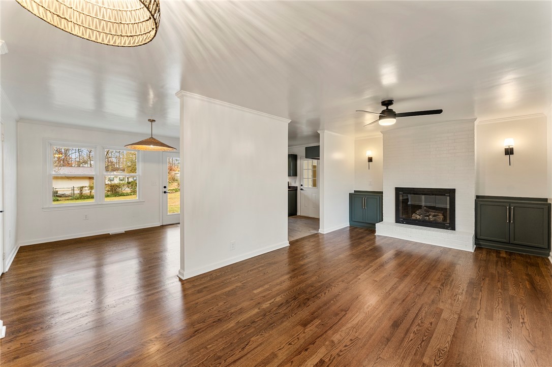 407 Mapleton Drive Greenville, SC 29607 - Photo 4 of 33