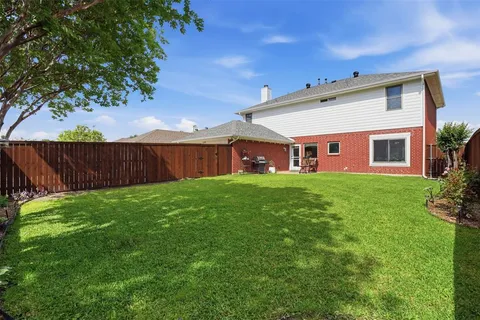 $440,500 | 2010 Walnut Creek Trail, Garland, TX 75040