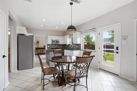 $440,500 | 2010 Walnut Creek Trail, Garland, TX 75040