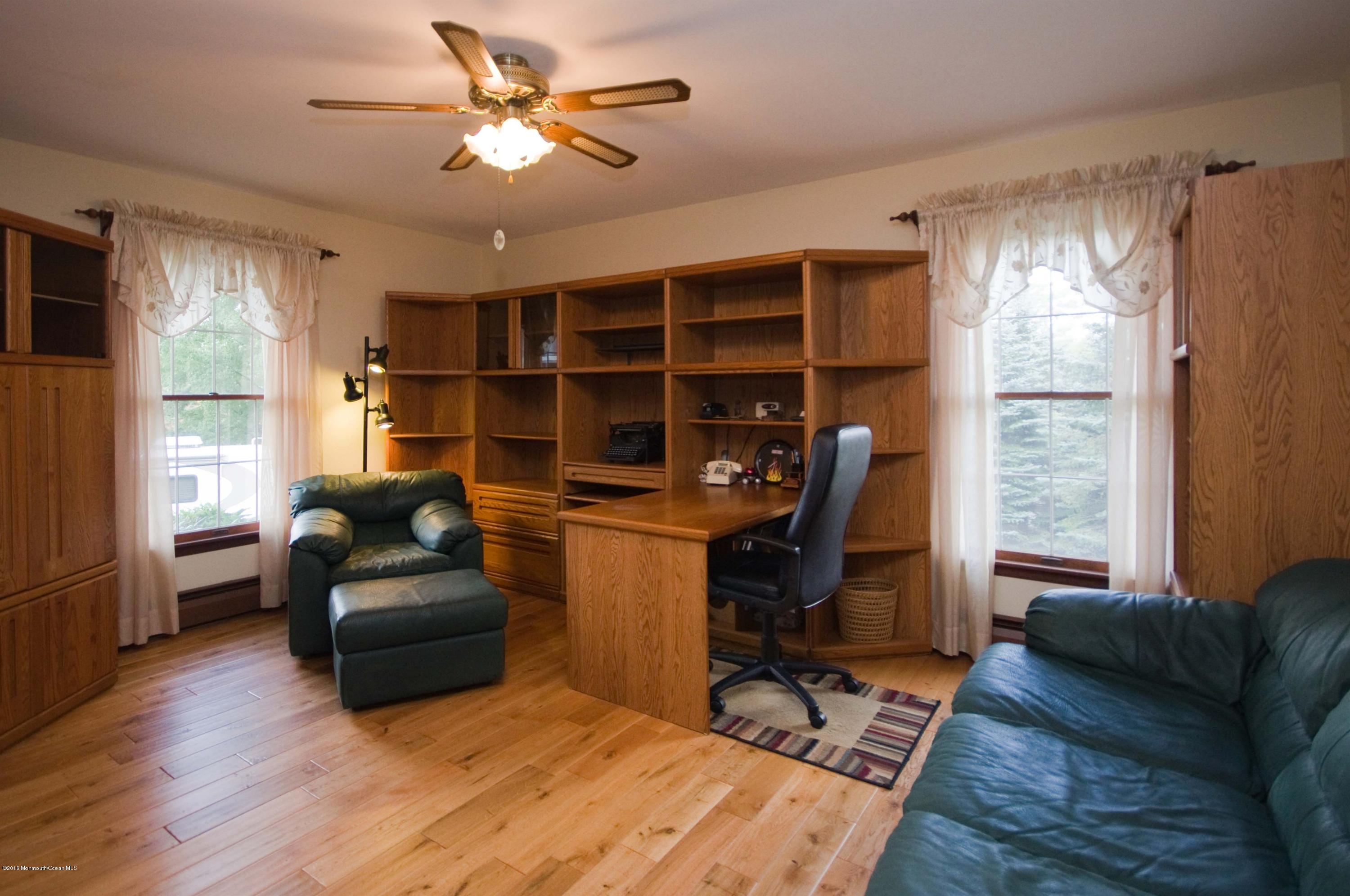 59 Chambers Road Allentown, NJ 08501 - Photo 15 of 27 OFFICE