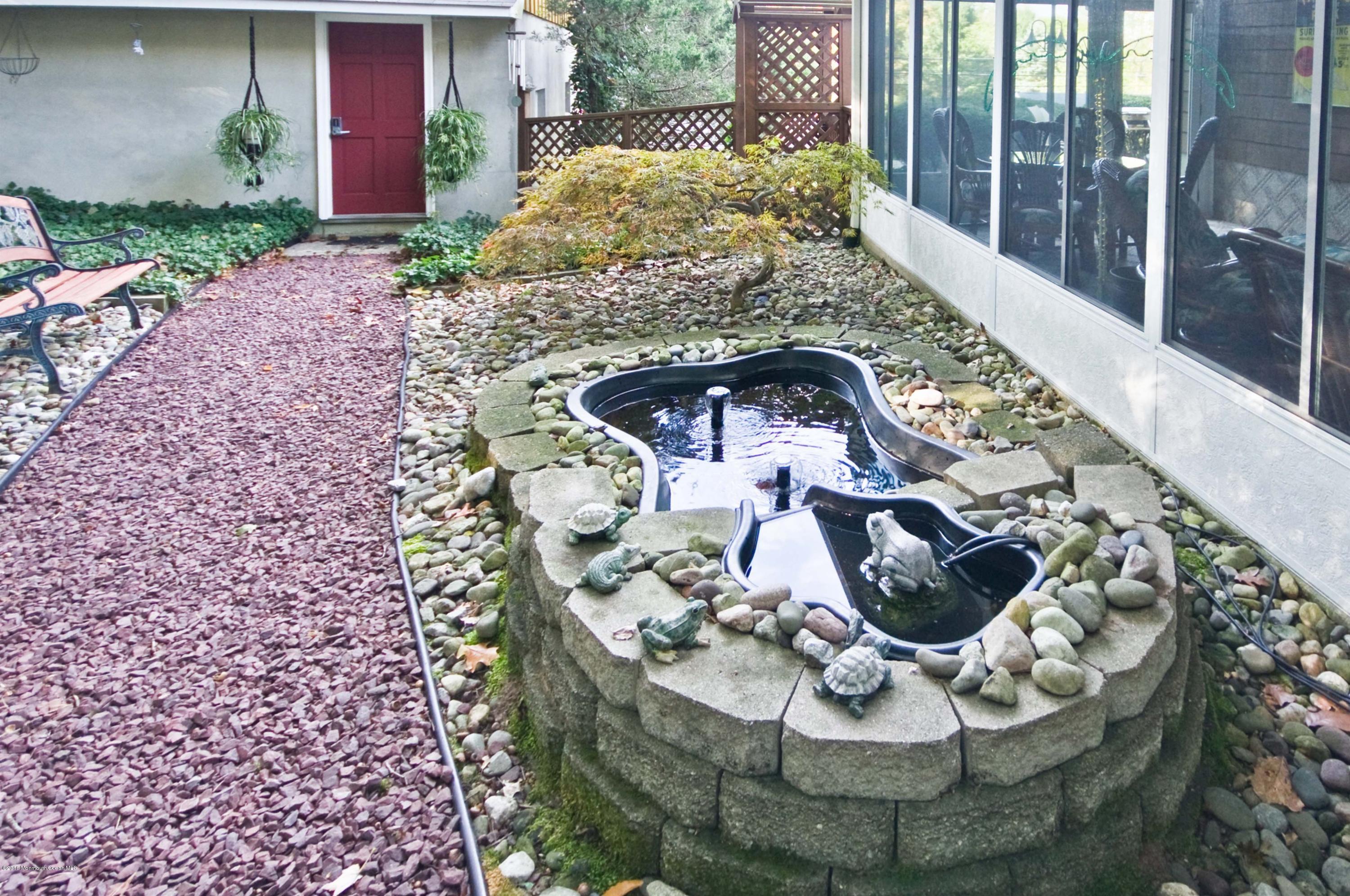 59 Chambers Road Allentown, NJ 08501 - Photo 18 of 27 PATIO