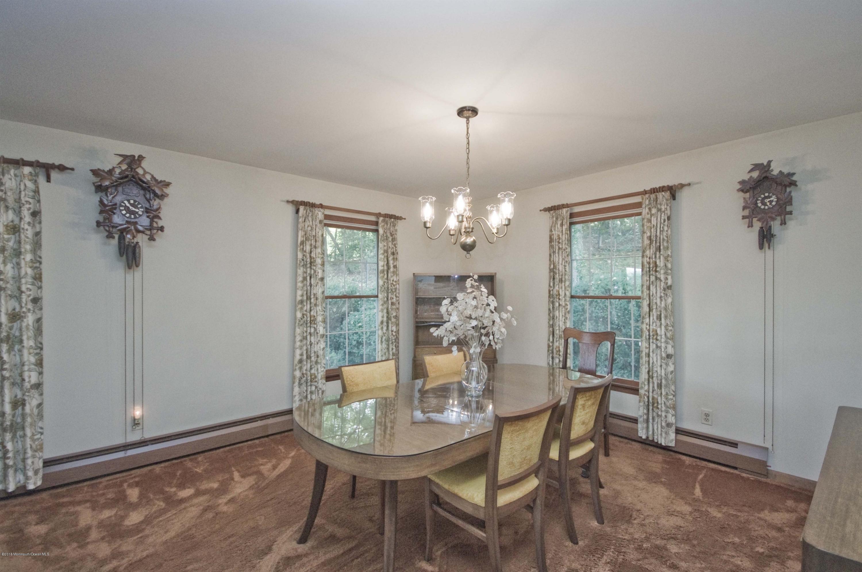 59 Chambers Road Allentown, NJ 08501 - Photo 10 of 27 DINING ROOM