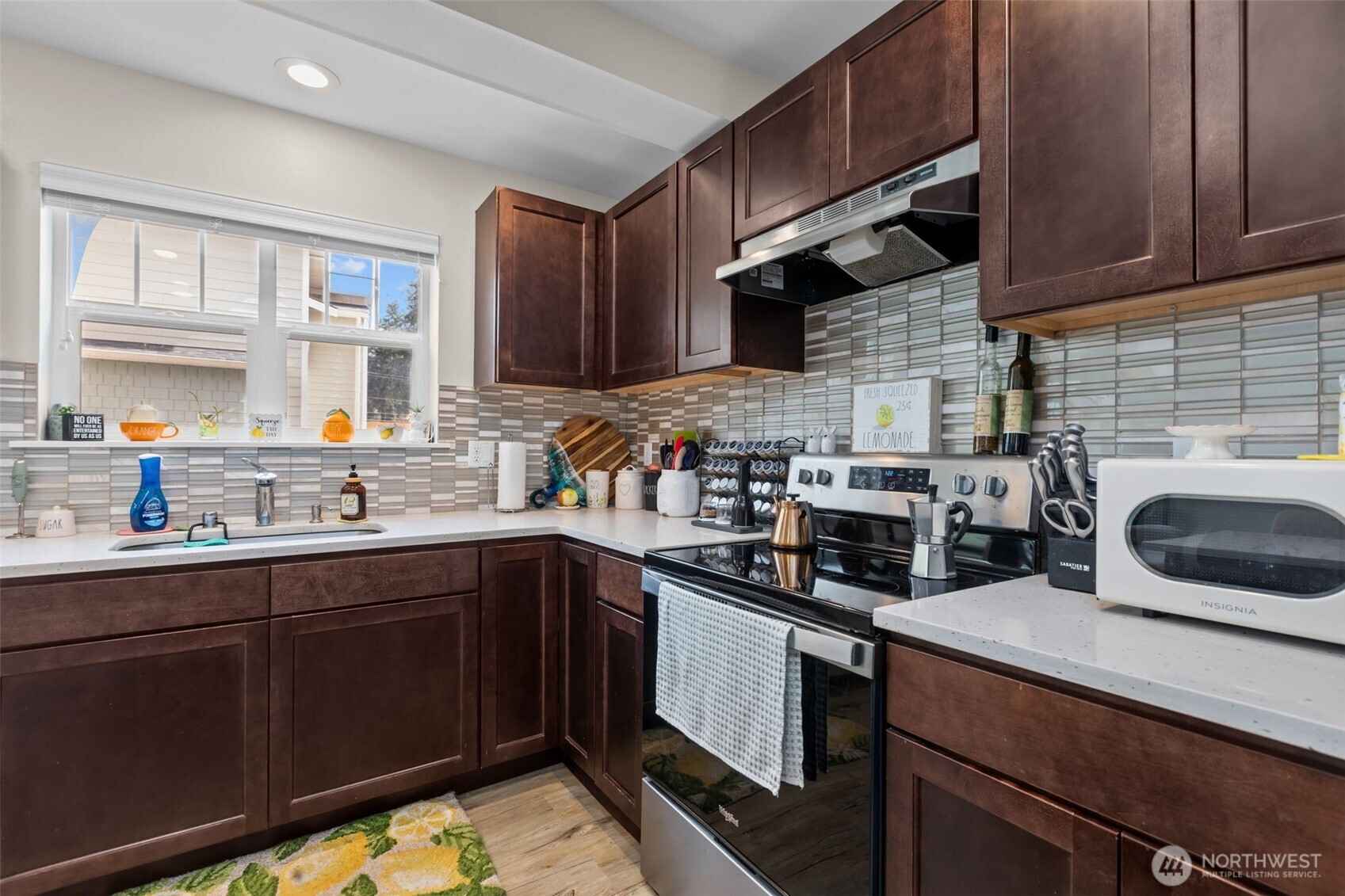 23224 Edmonds Way, Unit 107 Edmonds, WA 98026 - Photo 10 of 26