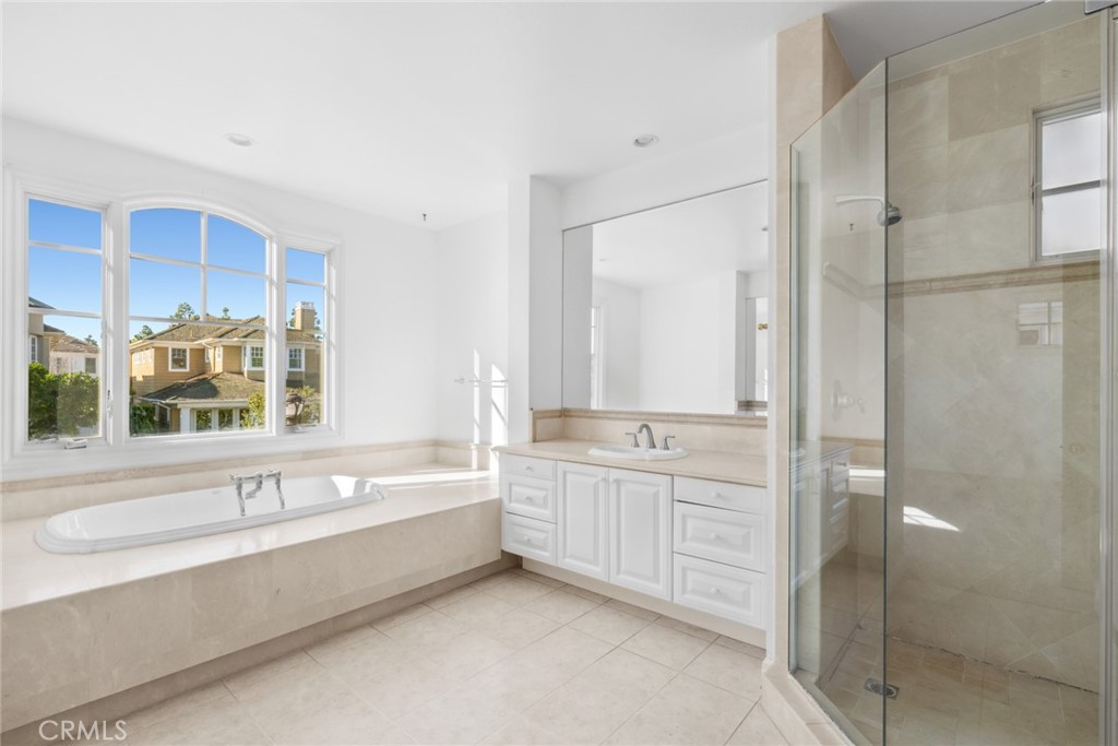 34 Long Bay Drive Newport Beach, CA 92660 - Photo 20 of 32