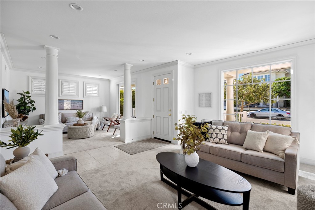 34 Long Bay Drive Newport Beach, CA 92660 - Photo 5 of 32