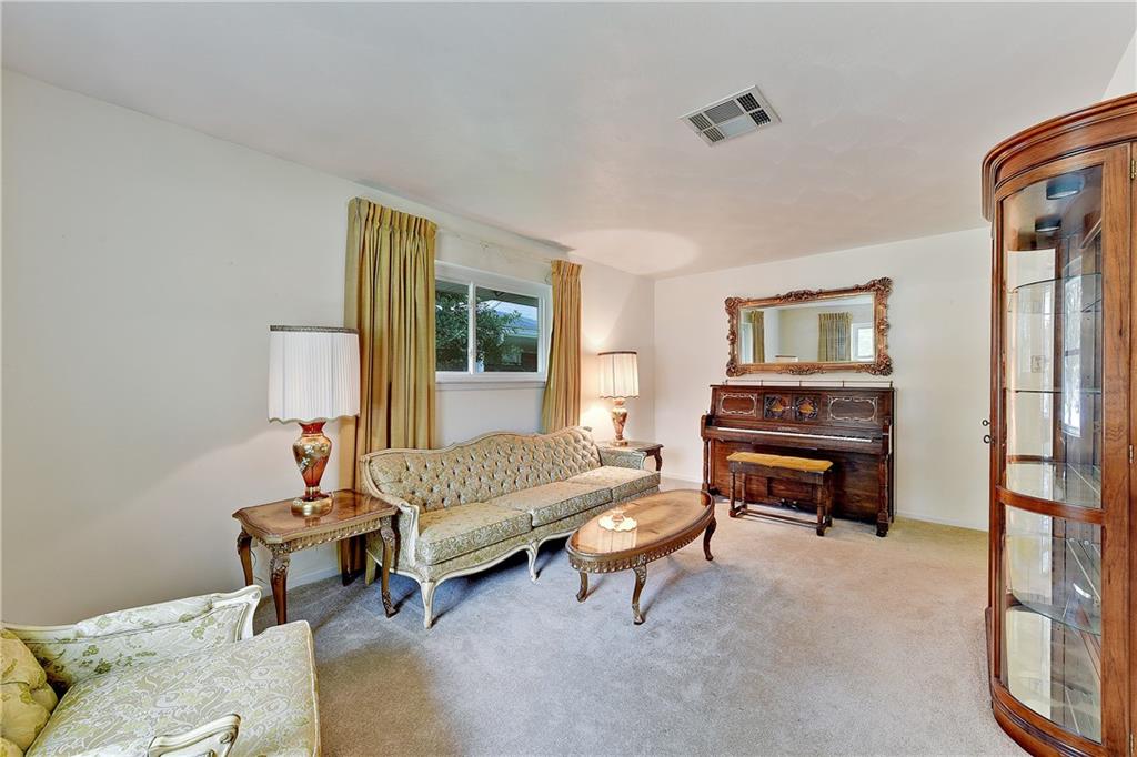 8710 Darby Lane River Ridge, LA 70123 - Photo 6 of 17 Gallery Image 6