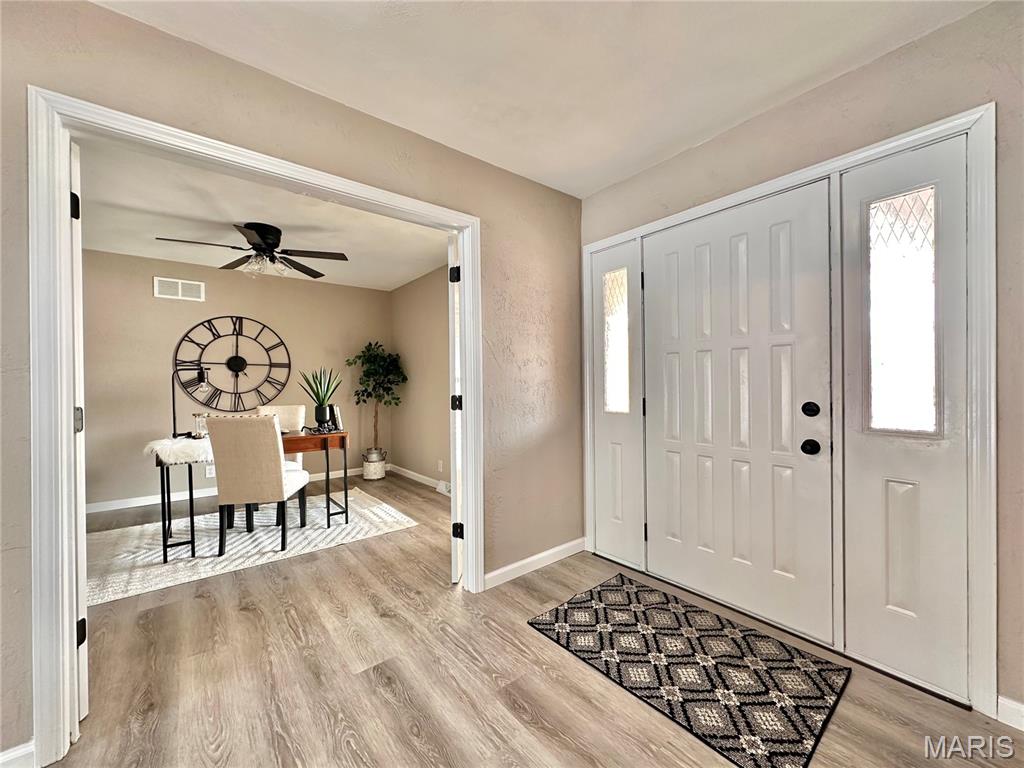 2033 Mapleleaf Drive Collinsville, IL 62234 - Photo 2 of 32