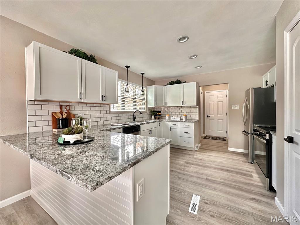 2033 Mapleleaf Drive Collinsville, IL 62234 - Photo 8 of 32