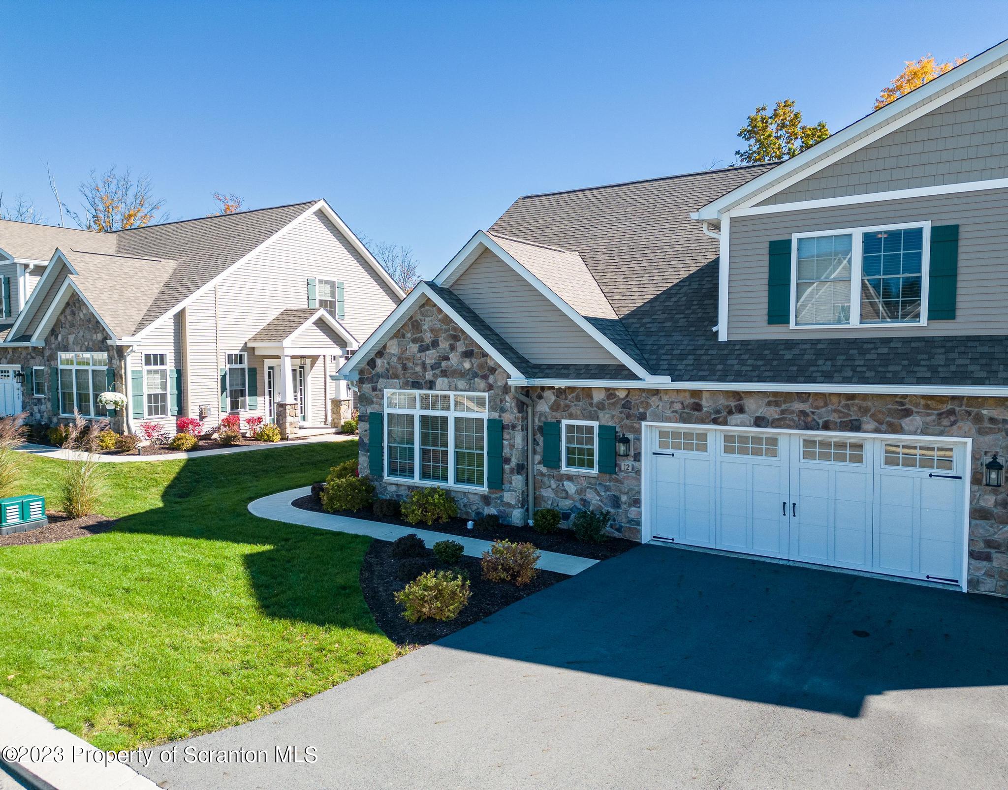 12 Avalon Road Clarks Summit, PA 18411 - Photo 2 of 32 Gallery Image 2