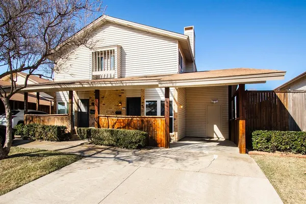 $2,595 | 2611 Via Cordova, Carrollton, TX 75006