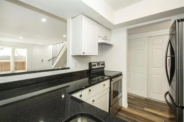 $2,595 | 2611 Via Cordova, Carrollton, TX 75006