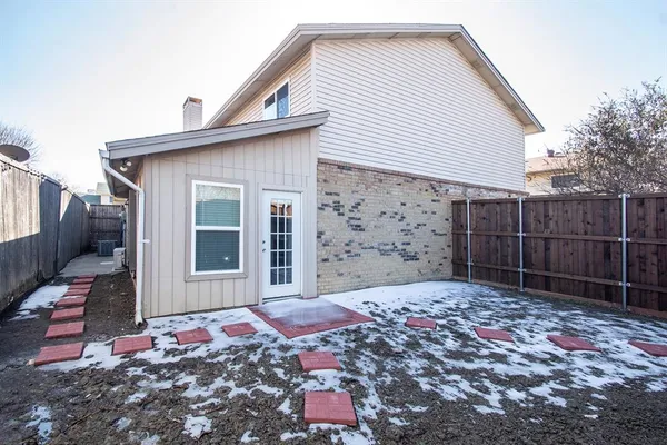 $2,595 | 2611 Via Cordova, Carrollton, TX 75006