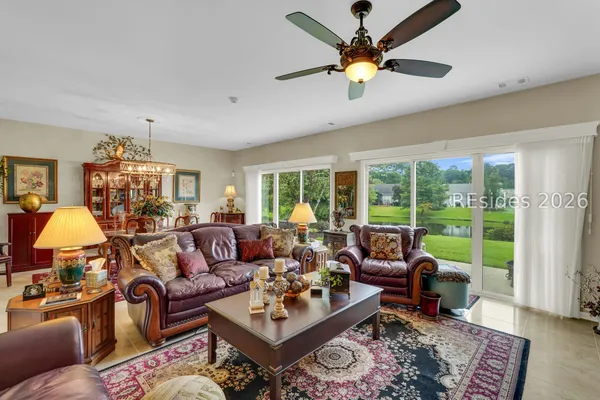 $584,900 | 15 Clairborne Court, Bluffton, SC 29909