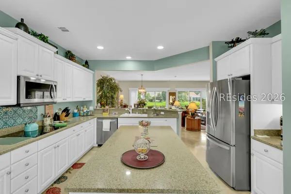 $584,900 | 15 Clairborne Court, Bluffton, SC 29909