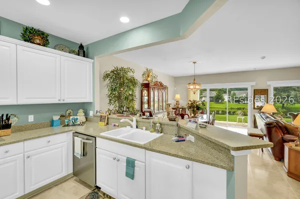 $584,900 | 15 Clairborne Court, Bluffton, SC 29909