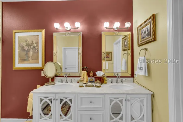 $584,900 | 15 Clairborne Court, Bluffton, SC 29909