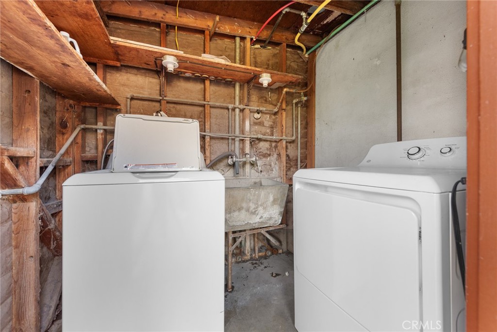 4481 13th Street Riverside, CA 92501 - Photo 31 of 48 shared laundry room between units #4481 and #4483