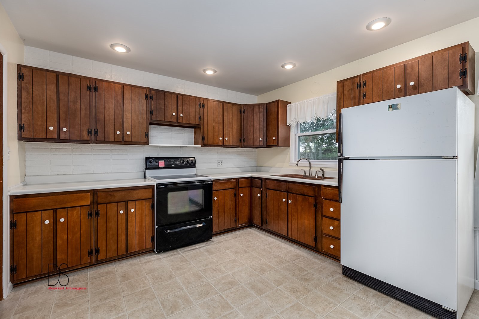 11450 North Tabler Road Minooka, IL 60447 - Photo 14 of 25