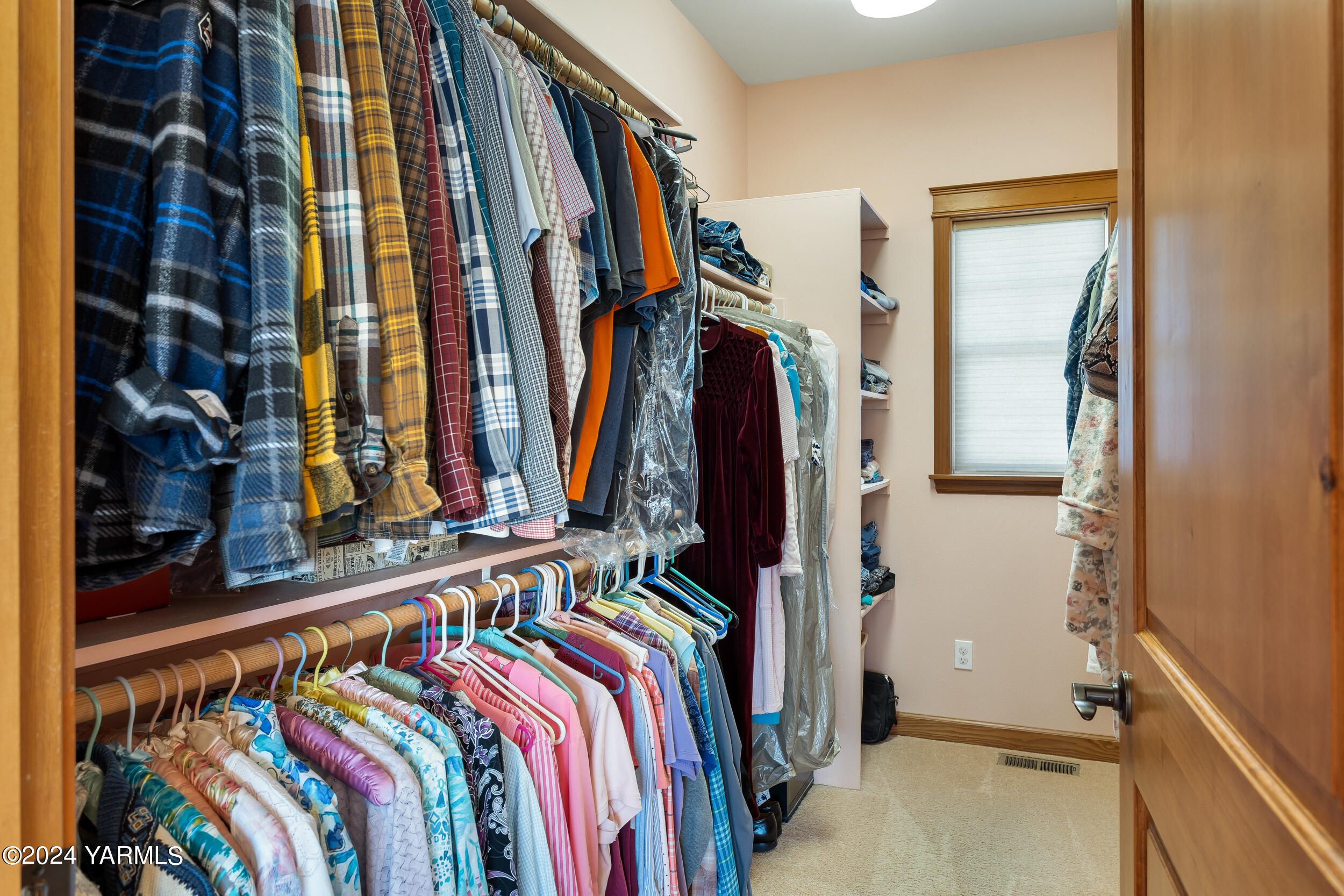 12401 Summitview Ext Road Yakima, WA 98908 - Photo 48 of 63 a view of walk in closet with clothes and shoes