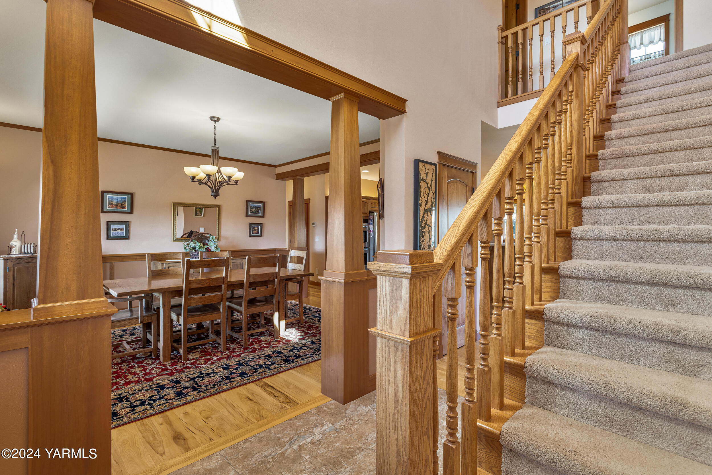 12401 Summitview Ext Road Yakima, WA 98908 - Photo 51 of 63 a view of a livingroom with furniture and stairs
