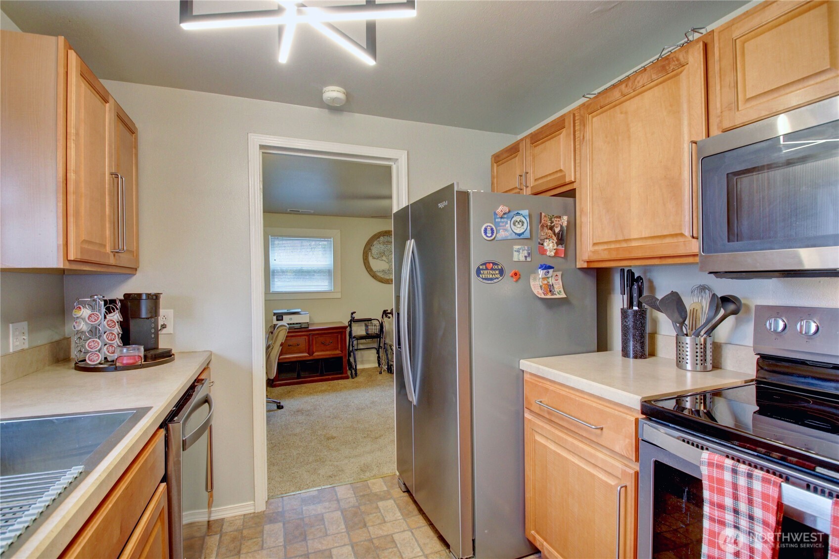 1903 23rd Street Anacortes, WA 98221 - Photo 12 of 36