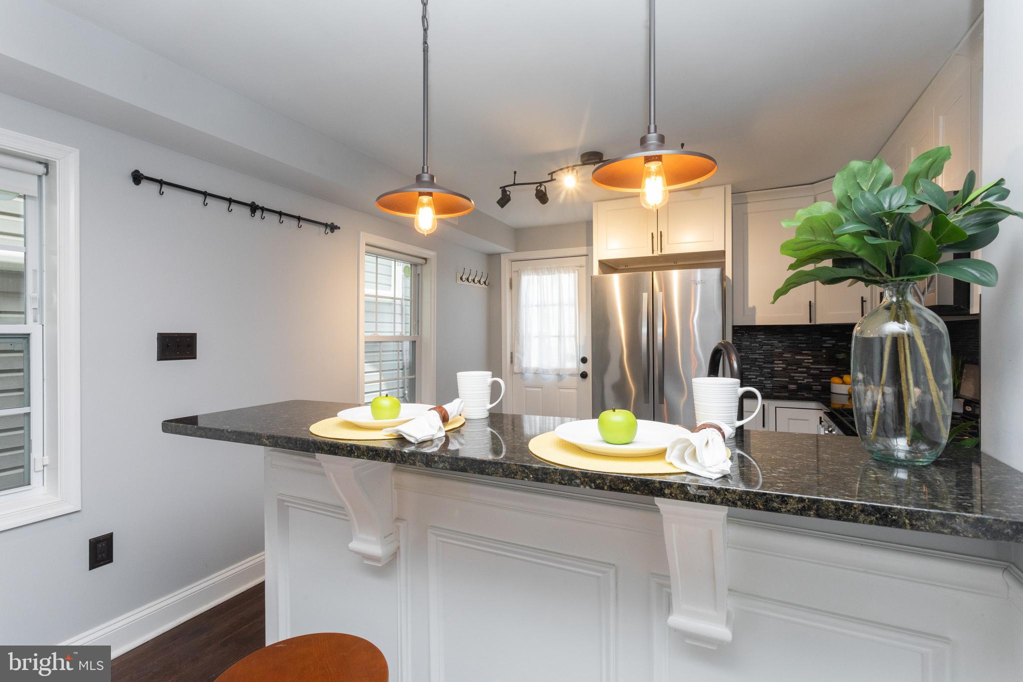 3528 Roland Avenue Baltimore, MD 21211 - Photo 9 of 27 Gallery Image 9