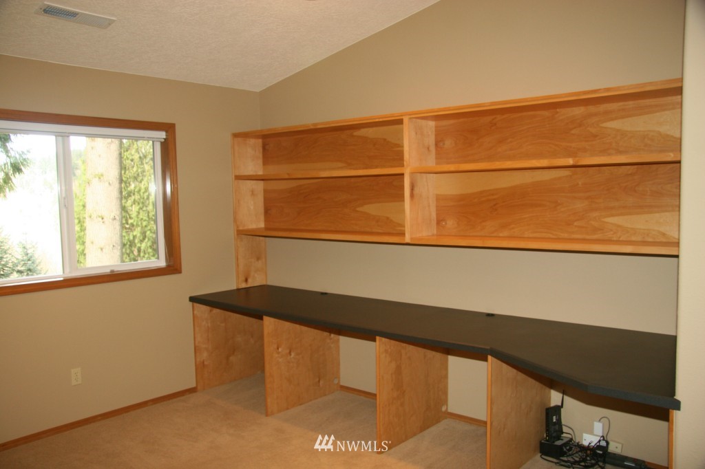 473 Lone Oak Road Longview, WA 98632 - Photo 14 of 19 Gallery Image 14